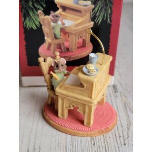 Hallmark 1995 wish list tender touches ornament Xmas
